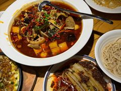 -小三峡食府(西五路店)