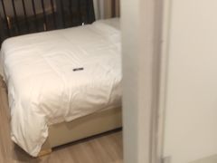 -城市之光公寓(广州西塱地铁站店)