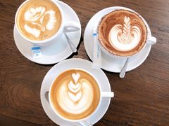 -Chom Cafe and Restaurant