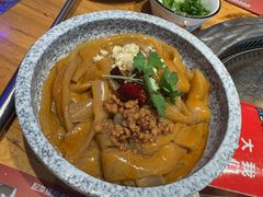 -山河屯铁锅炖·非遗东北菜(南山店)