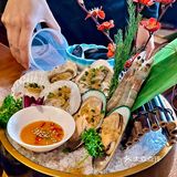 来他家吃饭冲着活鳗鱼来的团了一个套餐