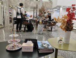 大厅-UnHair Salon