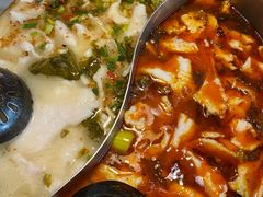 -德林酸菜鱼火锅(南丹店)