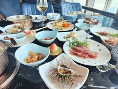 -淡尾·海鲜自助概念餐厅(虹桥南丰城店)