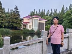 -上海怡沁园度假酒店