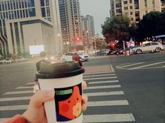 -Road Coffee Shop公路咖啡(嵊州吾悦广场店)