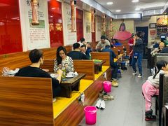 大堂-朴小妹人参鸡汤火锅(长白山万达店)