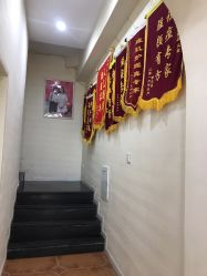-苗方清颜专业祛痘·皮肤管理