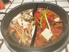 -贰回巷火锅馆(钟楼店)