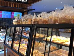 面包甜点陈列柜-格瑞思动物奶油生日蛋糕(圆融店)
