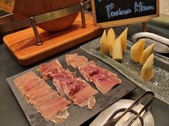 -怡聚轩全日制自助餐厅(大中华喜来登酒店)