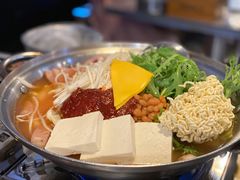 部队火锅-富乐满韩国正宗炸鸡韩国料理(虹泉路店)