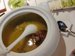 -阿瓦山寨·湘菜现炒·剁椒鱼头王(咸阳总店)