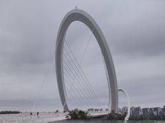 -南京眼步行桥