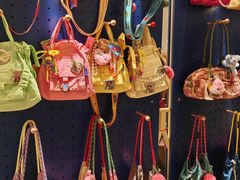 -CityOn熙地港西安购物中心