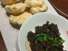 鲅鱼酱配石头饼-聚缘堂·海鲜私房菜(松岭路店)