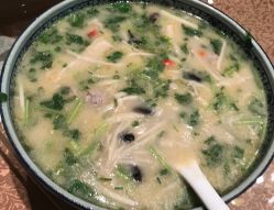 珍菌烩藕丸-金雨玫瑰庄园酒店-宴会中心