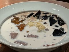 -RUXU入续糖水铺与包(卓悦中心店)