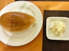 餐前面包-红房子西菜馆(淮海中路店)