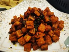 脆哨土豆粒-泉味道贵州厨房(三里河店)