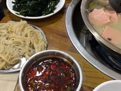 -泸州酸菜豆花火锅川师店