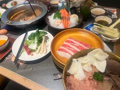 -牛YO寿喜烧·铁板烧和牛火锅自助(市府恒隆店)