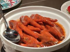 砂锅煨凤爪-海派悦庭·海胆烧麦·新融合菜(凯德广场店)