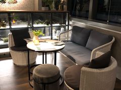 -Oasis Bar & Grill