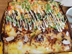 -Dragon Pizza•圆脸龙披萨·牛排餐厅