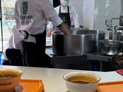 -兰河巷牛肉面(曲江店)