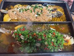 -宏兴烤鱼山庄(宣恩总店)