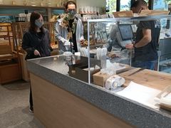 -Dough&Joe团憩(瑞虹天地月亮湾店)