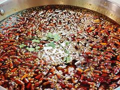 中辣锅底-味之绝热血美蛙鱼火锅(中坝店)