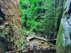 -龙潭大峡谷