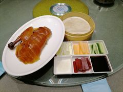 酥不腻烤鸭半只-新颐园本帮江浙菜·红烧猪手煨鲍鱼·红烧肉(顾村公园电台路店)