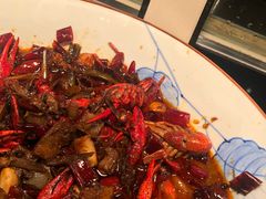 -大中华希尔顿酒店-念自助餐·嗨啤·小龙虾
