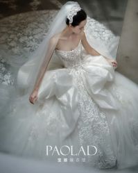 -南京宝娜嫁衣婚纱礼服馆(中央路店)
