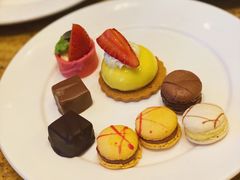 -松山湖凯悦酒店·Café自助餐厅·周末火舞秀表演