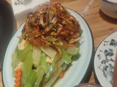 -山河屯铁锅炖鲜鹅·东北菜(开发区一店)