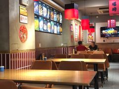 大堂-爆烤鸡头王(十马路店)