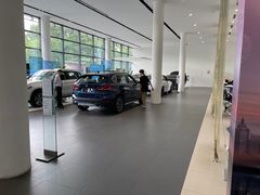 -上德宝骏宝马5S店