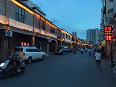 -建国蚵煎蚵面