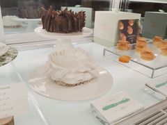 -潮一不贰·法式甜品·生日蛋糕·西式简餐(外滩店)