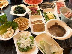 -云中捞高空旋转餐厅(商茂世纪广场店)