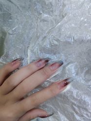 -灰姑娘美甲美睫馆