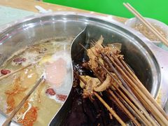 -逗签翻卤味串串(回龙湾店)