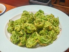 -旺角小渔村·海肠捞饭开创者(环山路店)
