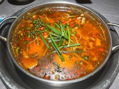 -吃城都·鱼蛙火锅(西玉龙街店)