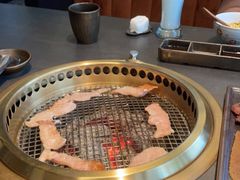 -铭牛烧肉·和牛海鲜自助(高新月牙湖店)
