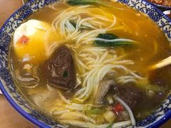 -邱芳粉店(迎宾大道旗舰店)